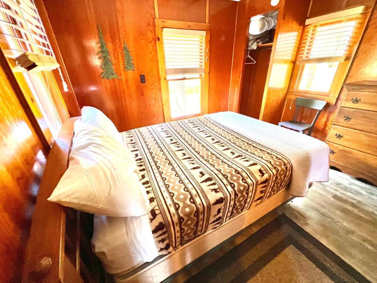 Adirondack Lake Cabins Hotel Indian Lake Esterno foto
