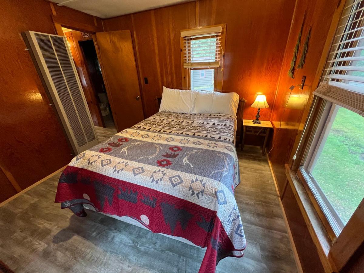 Adirondack Lake Cabins Hotel Indian Lake Esterno foto