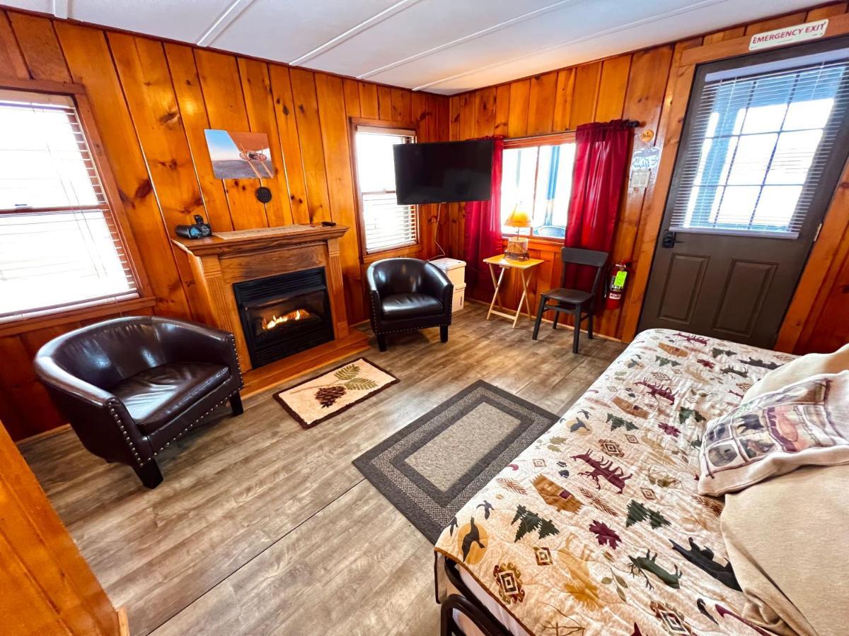 Adirondack Lake Cabins Hotel Indian Lake Esterno foto