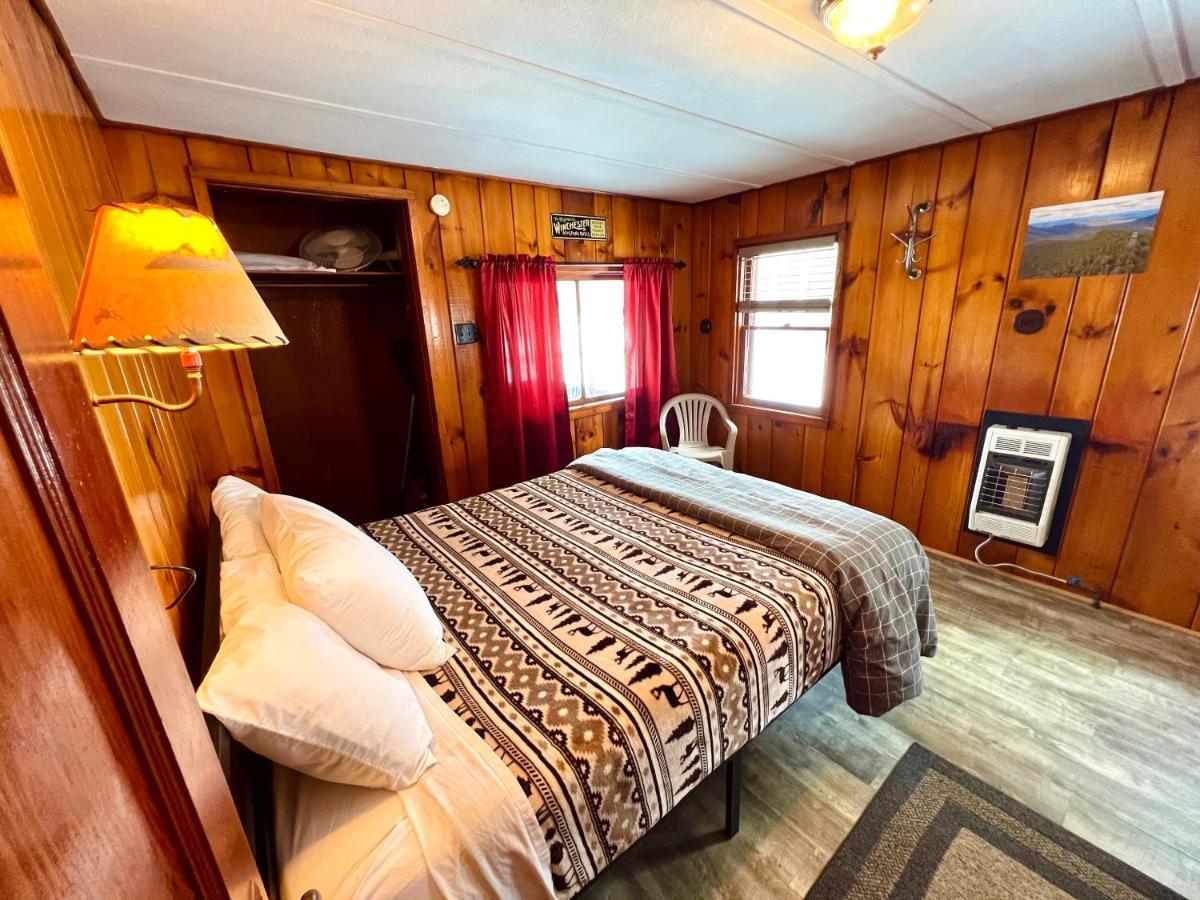 Adirondack Lake Cabins Hotel Indian Lake Esterno foto